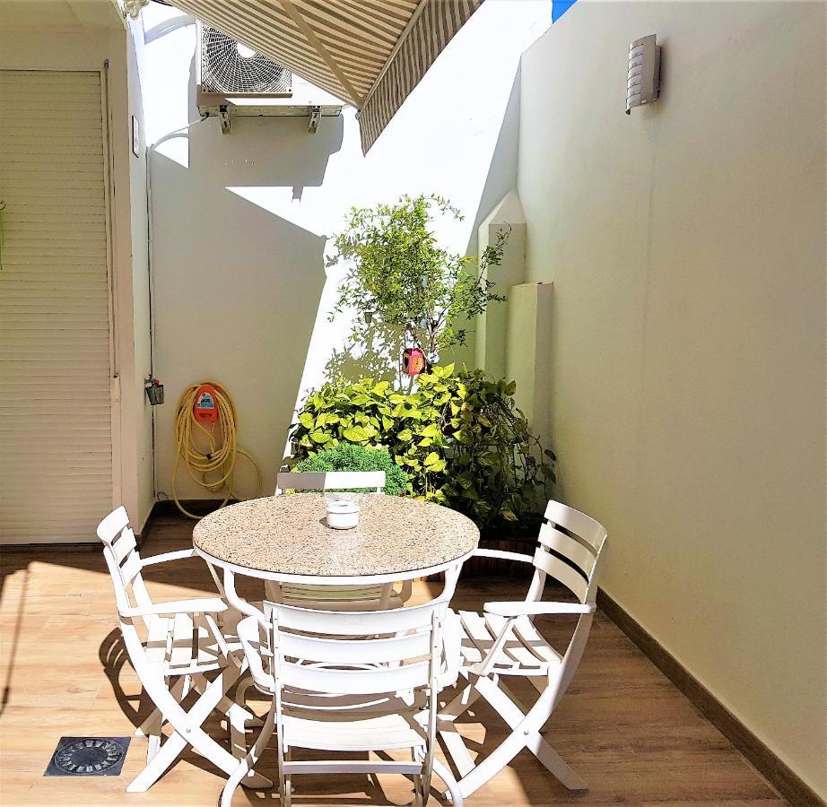 Flats Piera Valencia Center Apartment Exterior photo
